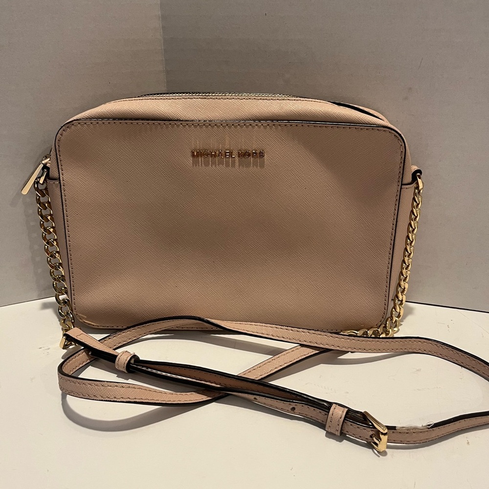 EUC Jet Set Large Saffiano Leather Crossbody Bag